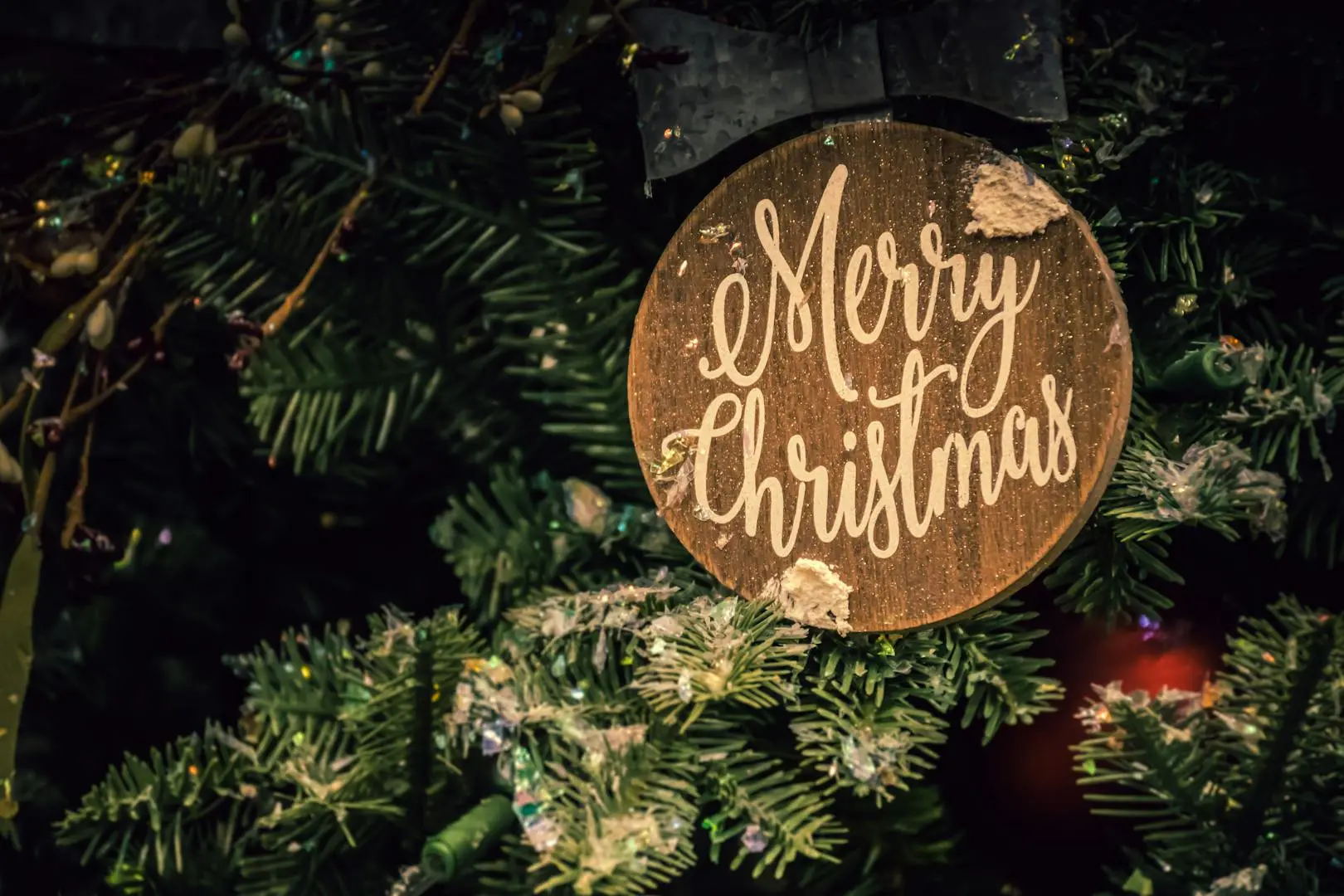 100+ Christmas Quotes, Wishes to Share With Loved Ones